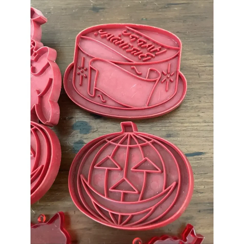 Vintage Holiday Cookie Cutters Set 10 Halloween Valentines Easter Birthday Xmas